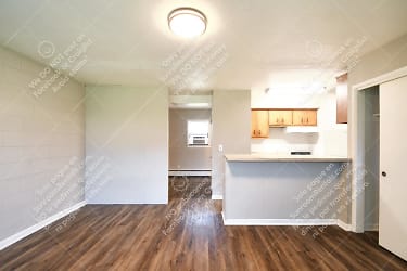 6134 Hillside Ave unit 2 - Indianapolis, IN