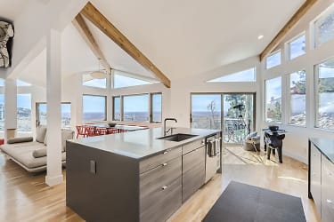 6255 Red Hill Rd - Boulder, CO