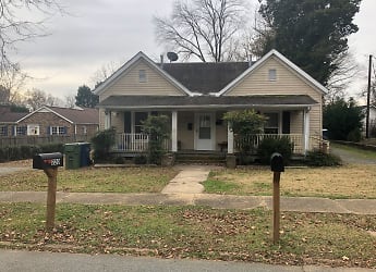 218 Summit Ave - Mount Holly, NC