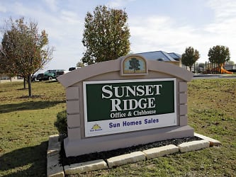 Sunset Ridge TX Apartments - Kyle, TX