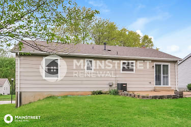 562 Green Forest Dr - Fenton, MO