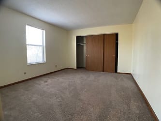 5612 N Withershin Point unit 1 - Peoria, IL
