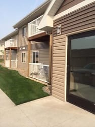 2100 33rd St NW - Minot, ND