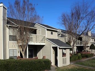 Sedgefield Apartments - Winston Salem, NC