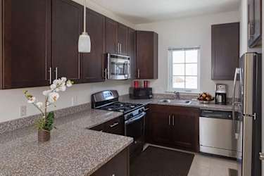 Summerfield Lofts Apartments - Somerset, NJ