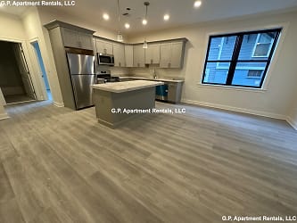 605 Broadway unit 102 - undefined, undefined