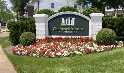 Chadwick Manor Apartments - Windsor Mill, MD