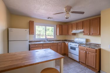 768 State St unit 3 - New Haven, CT