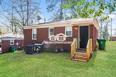 1412 Hateras Ave - Charlotte, NC