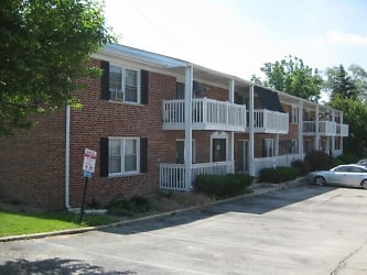 Maple Apts Apartments - Lisle, IL