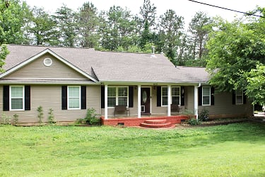 100 Tyger Meadow Rd - Travelers Rest, SC