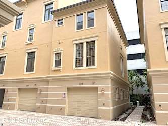 2215 Soho Bay Court - Tampa, FL