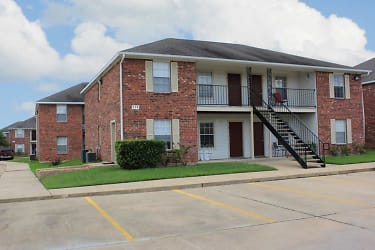 Hillstone On The Parkway Apartments - College Station, TX
