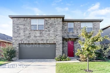 2916 Coyote Canyon Trail - Fort Worth, TX