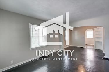 435 N Exeter Ave - Indianapolis, IN