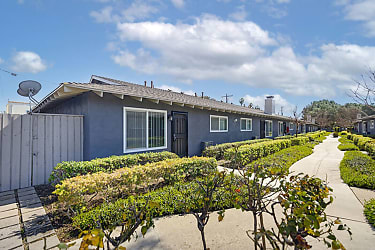 Windsor Garden Apartment Homes - Tustin, CA