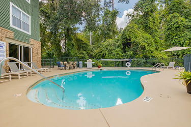 The Landing At Appleyard Per Bed Lease Apartments - Tallahassee, FL