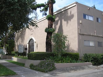 18205 Roscoe Blvd - Los Angeles, CA
