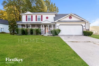 4123 Robertson Blvd - Indianapolis, IN
