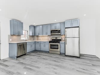 136 Cortlandt St #2ND - undefined, undefined