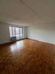 140-16 34th Ave unit 912 - Queens, NY