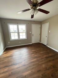 700 N Russell St unit A - Pampa, TX