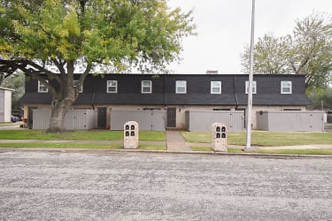 607 Sherwood Apartments - Victoria, TX
