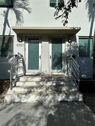 3927 Garden Ave #3927 - Miami Beach, FL