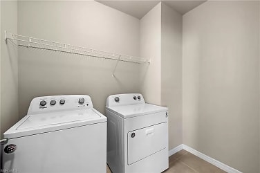 Washer and dryer.jpg