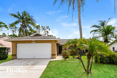 18557 Wisteria Rd - Fort Myers, FL