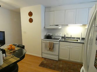 60 Lionel Ave unit A - undefined, undefined