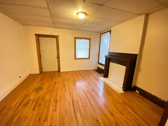 105 Chittenden Ave unit A - Columbus, OH