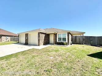 3323 Stonewall Dr - Temple, TX