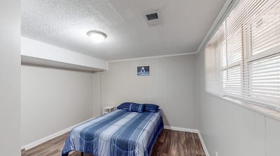Room For Rent - Stone Mountain, GA