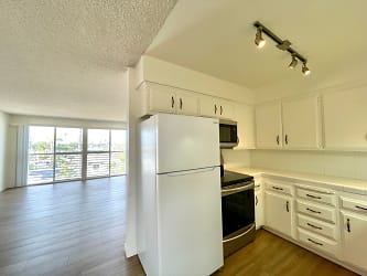 5015 Cape May Ave unit 309 - San Diego, CA