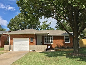 6009 NW 55th St - Warr Acres, OK