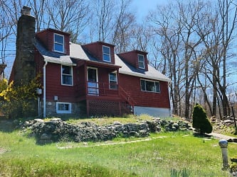 217 Niantic River Rd - Waterford, CT