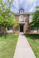 688 W Sycamore St - Fayetteville, AR