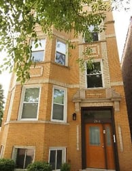 2814 N Troy St - Chicago, IL