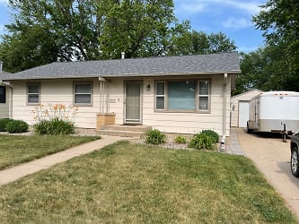 2204 S Jefferson Ave - Sioux Falls, SD