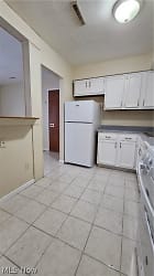 4787 Columbia Rd #203 - North Olmsted, OH