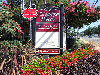 Meadow Woods Apartments - Alexandria, VA