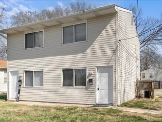 822 Bell Ave unit 1 - Webster Groves, MO