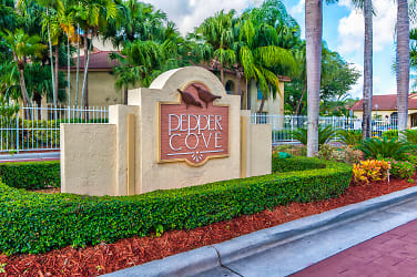 Pepper Cove Apartments - Miami, FL