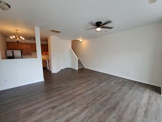 1211 Canyon Rock Court unit 105 - Raleigh, NC