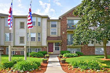 Beacon Hill Apartments - Rockford, IL
