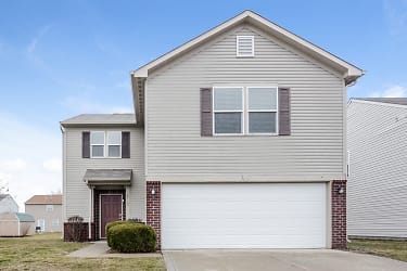 8110 Grove Berry Dr - Indianapolis, IN
