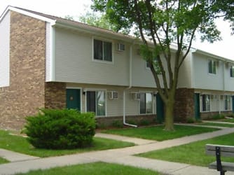 Forest Glen Townhomes Apartments - Muscatine, IA