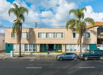 231 Redondo Ave unit 4 - Long Beach, CA