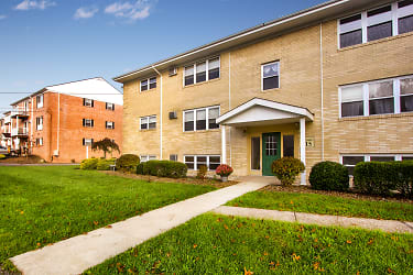 Town And Country Apartments - East Liverpool, OH